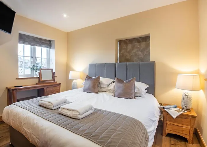 3 Bed In Oc-g34639 Holiday home